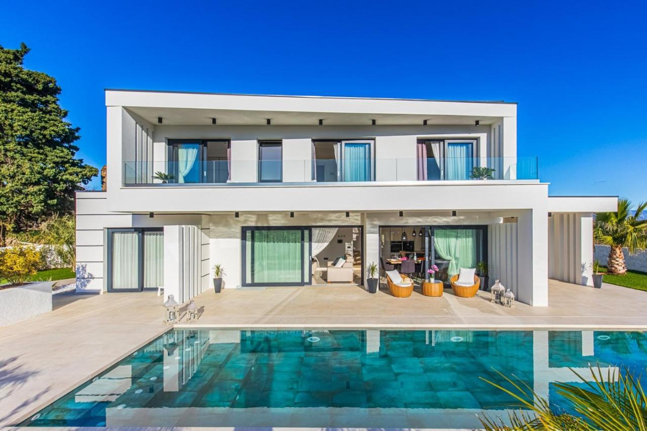 Villa Milly Vrh  Exterior foto